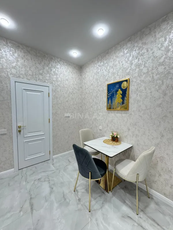 Satılır 3 otaqlı mənzil 82 m²