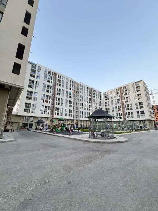 Satılır 3 otaqlı mənzil 82 m²