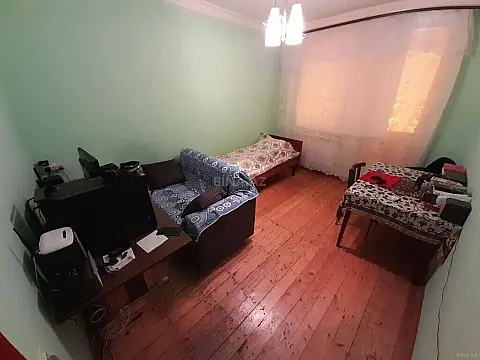 Satılır 4 otaqlı mənzil 110 m²