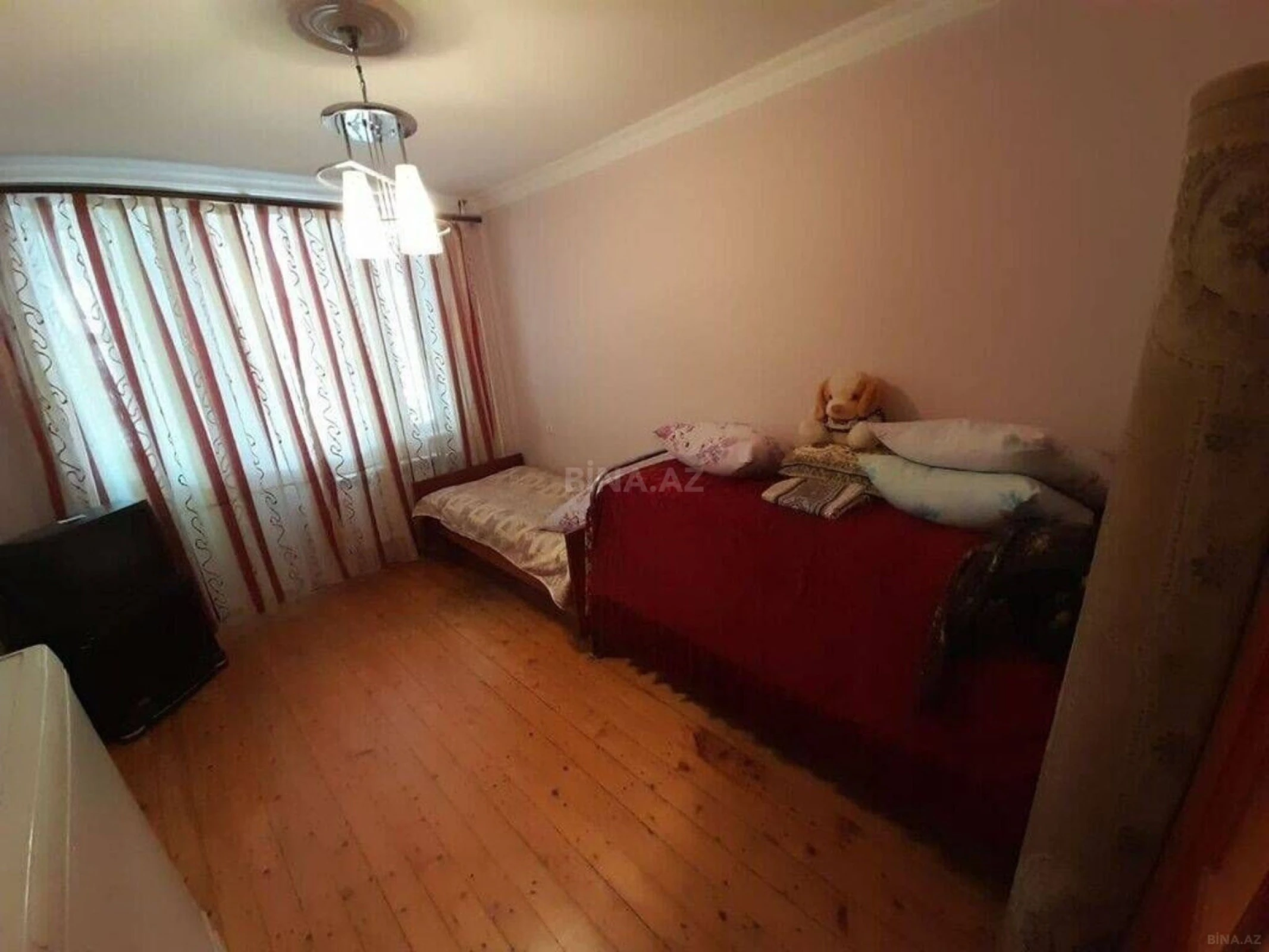 Satılır 4 otaqlı mənzil 110 m²