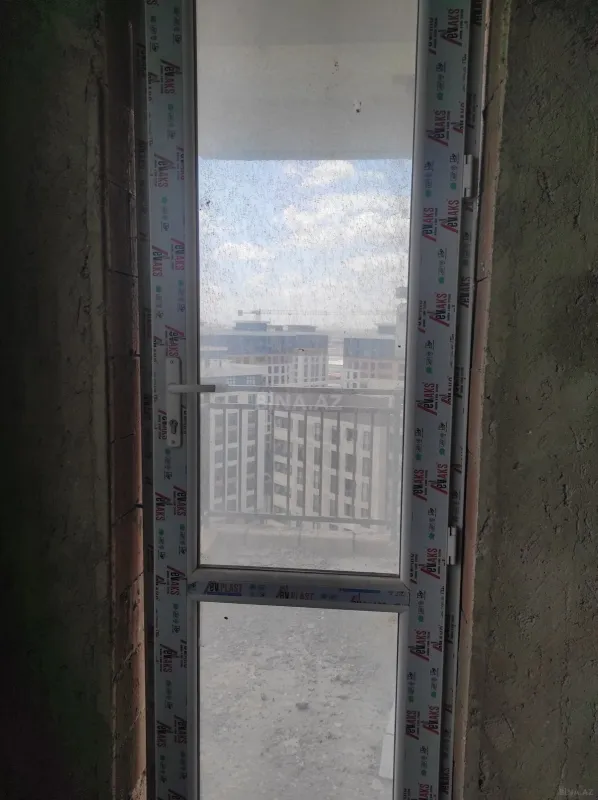 Satılır 4 otaqlı mənzil 113.1 m²