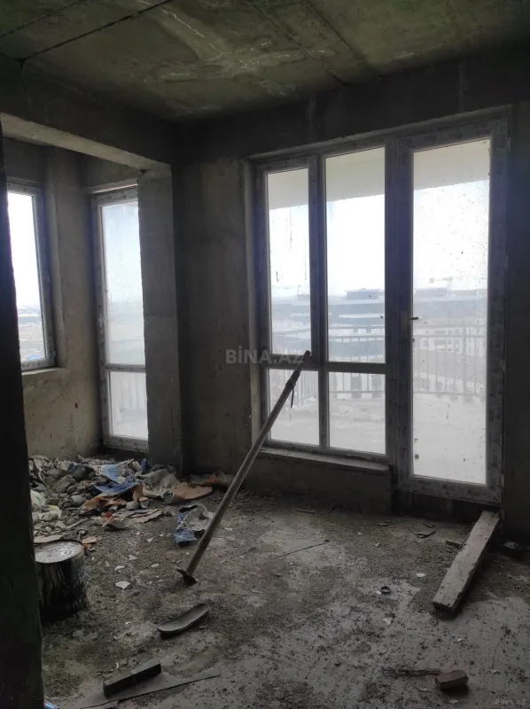 Satılır 4 otaqlı mənzil 113.1 m²