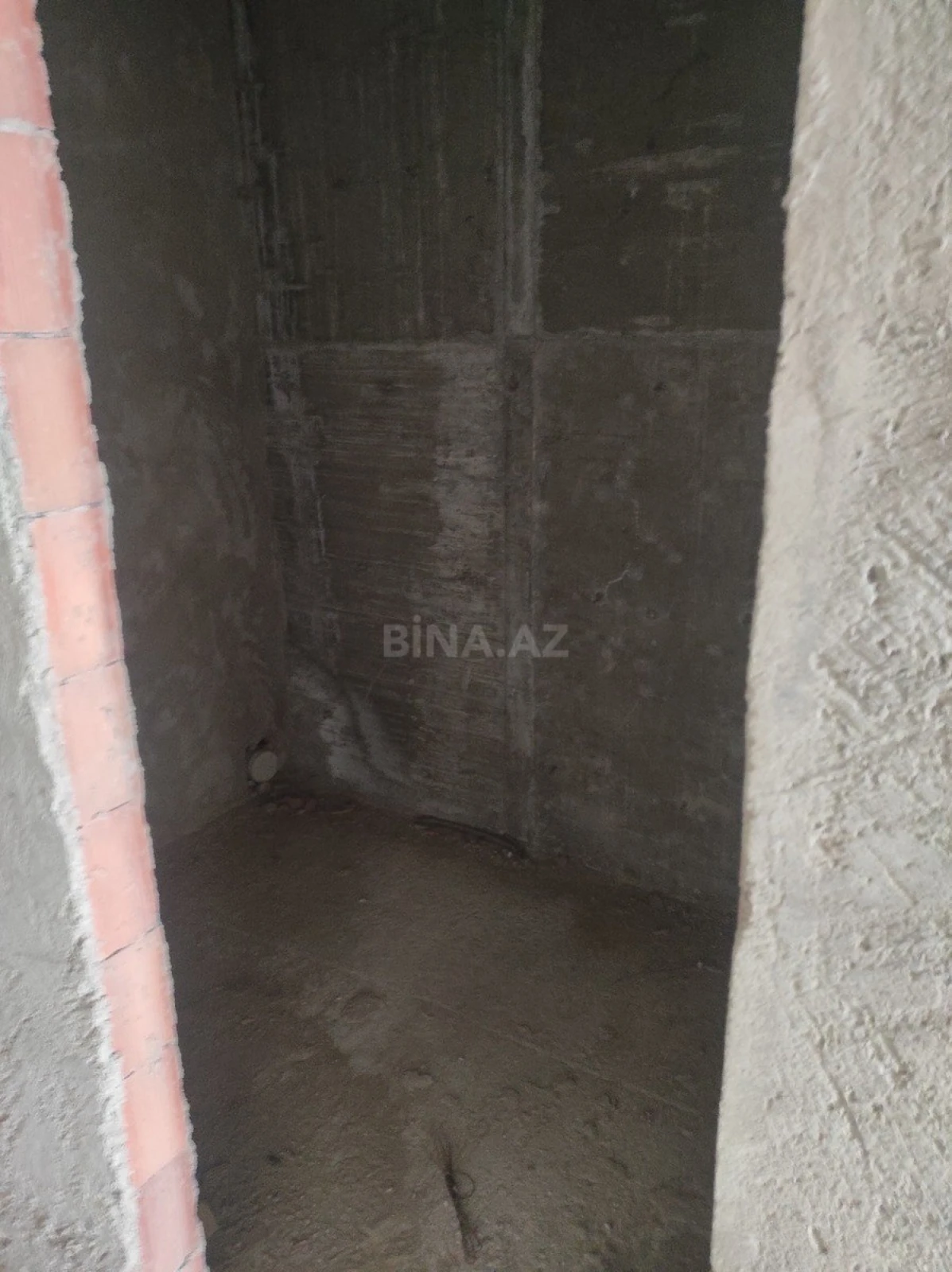 Satılır 4 otaqlı mənzil 113.1 m²