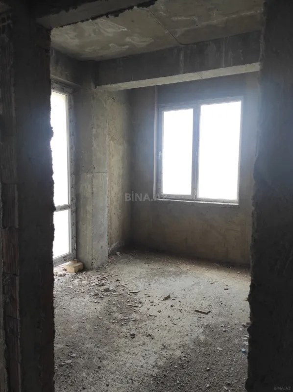 Satılır 4 otaqlı mənzil 113.1 m²