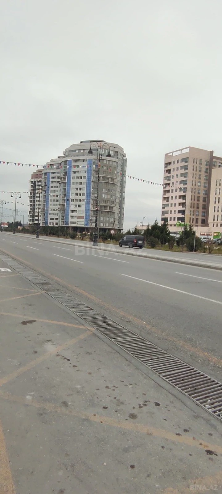 Satılır 4 otaqlı mənzil 113.1 m²