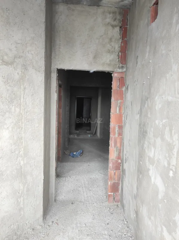 Satılır 4 otaqlı mənzil 113.1 m²