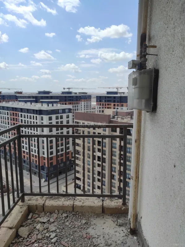 Satılır 4 otaqlı mənzil 113.1 m²