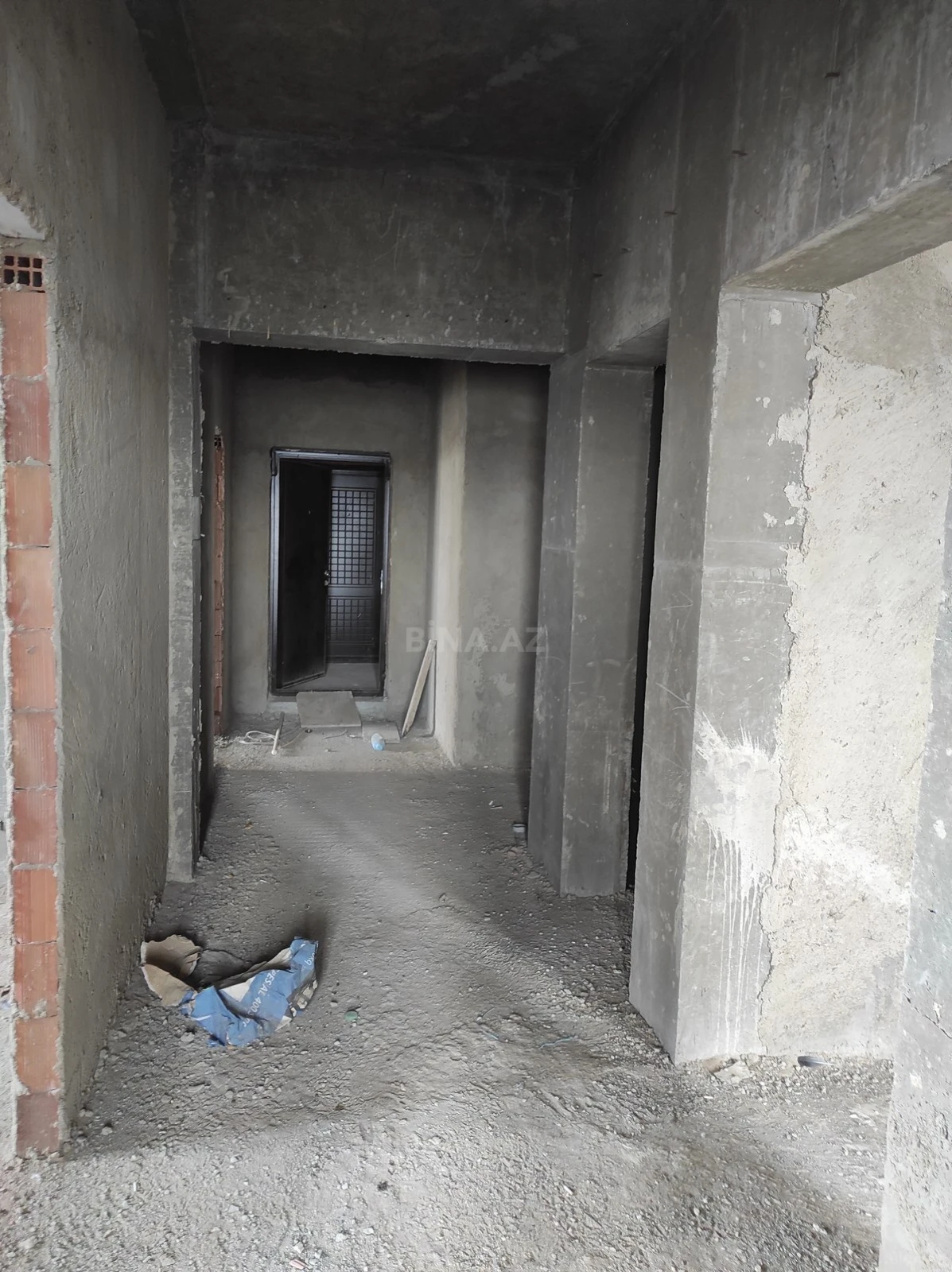 Satılır 4 otaqlı mənzil 113.1 m²