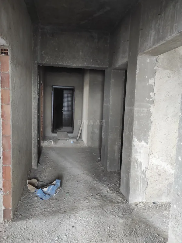 Satılır 4 otaqlı mənzil 113.1 m²