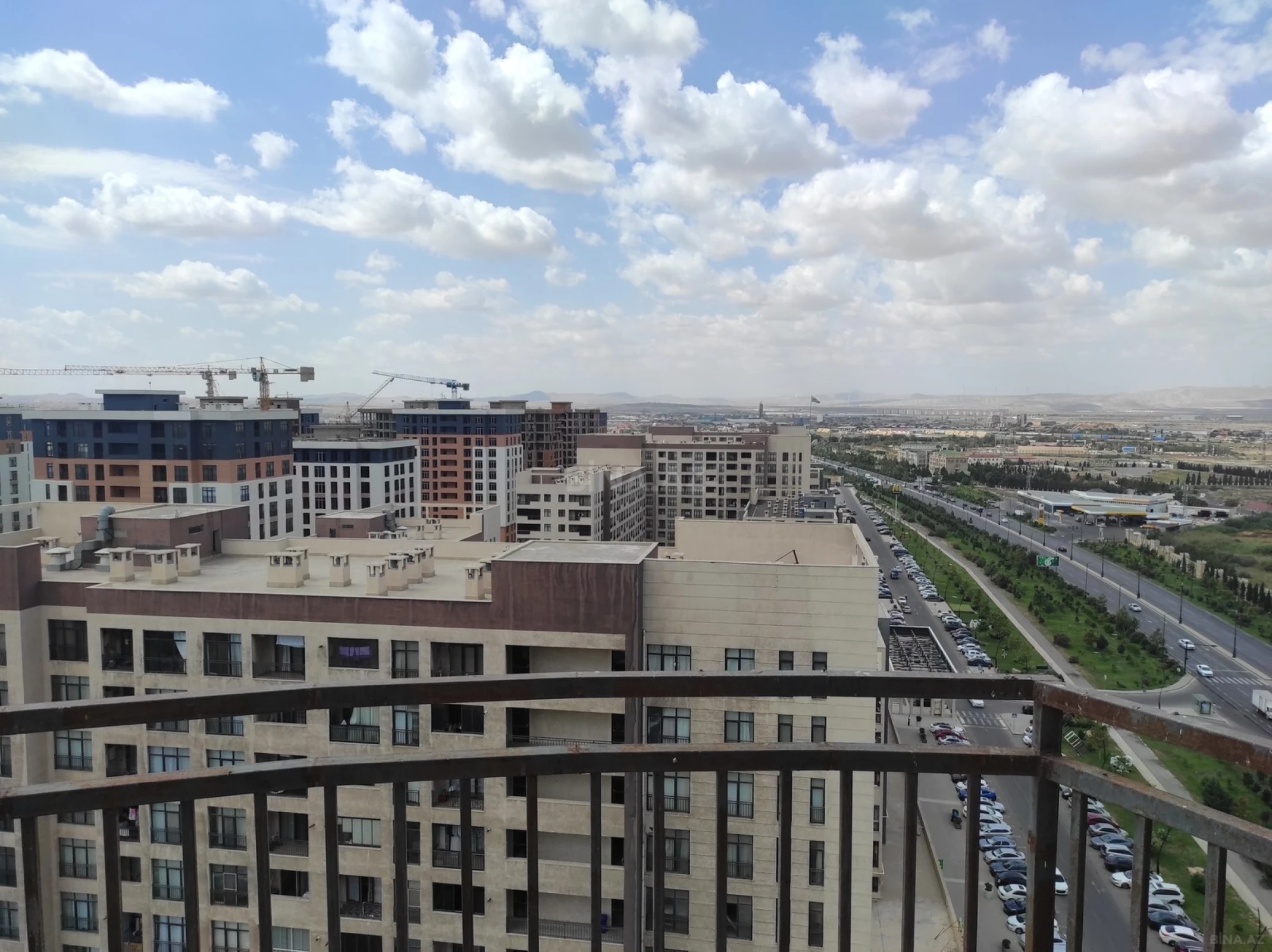 Satılır 4 otaqlı mənzil 113.1 m²