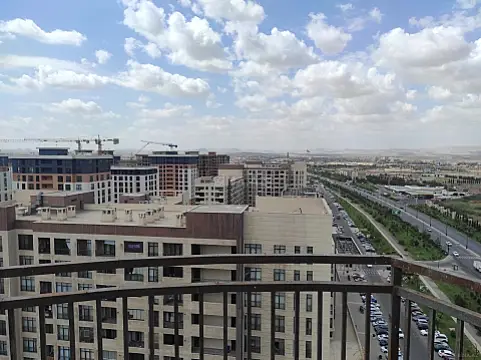 Satılır 4 otaqlı mənzil 113.1 m²