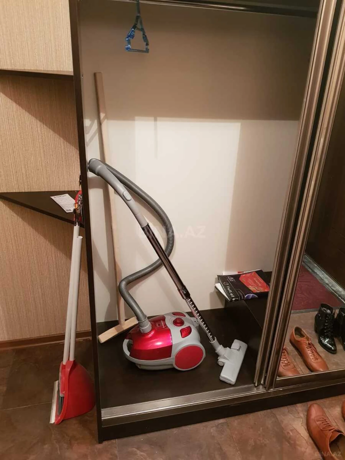 Kirayə verilir 2 otaqlı mənzil 70 m²