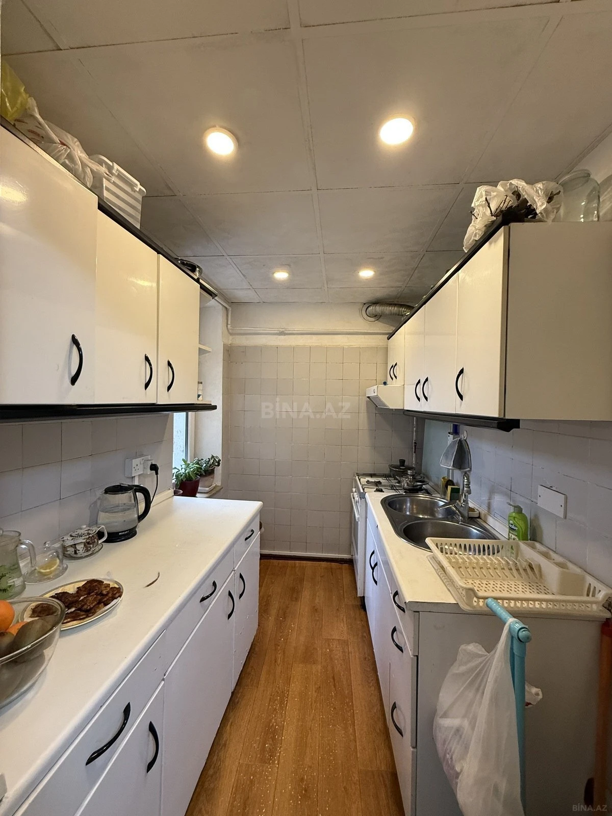 Satılır 4 otaqlı mənzil 120 m²