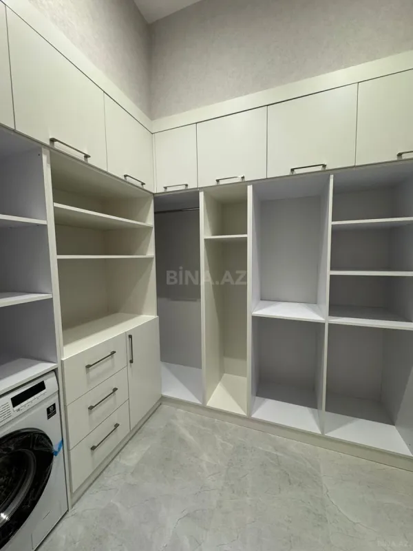 Satılır 5 otaqlı həyət evi 280 m²