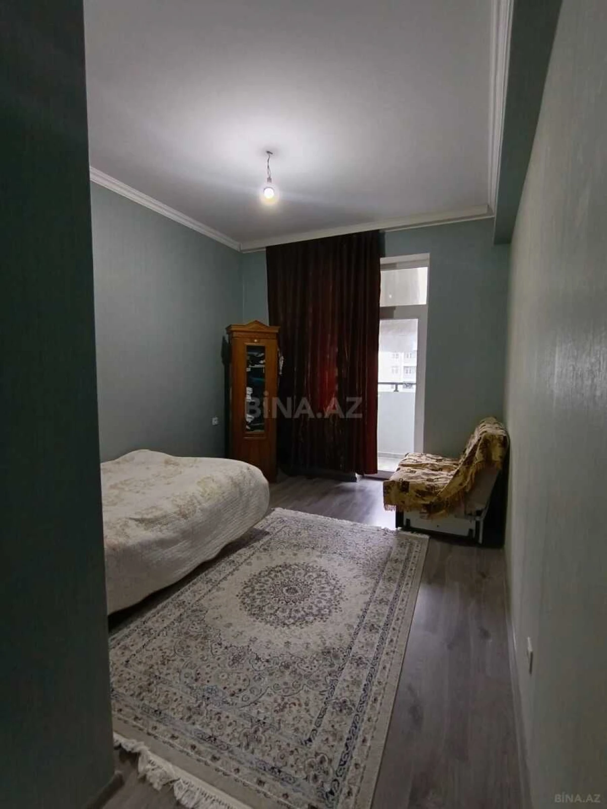 Satılır 4 otaqlı mənzil 100 m²