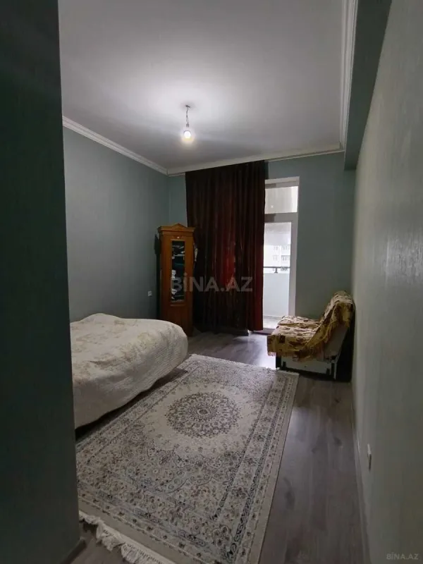 Satılır 4 otaqlı mənzil 100 m²
