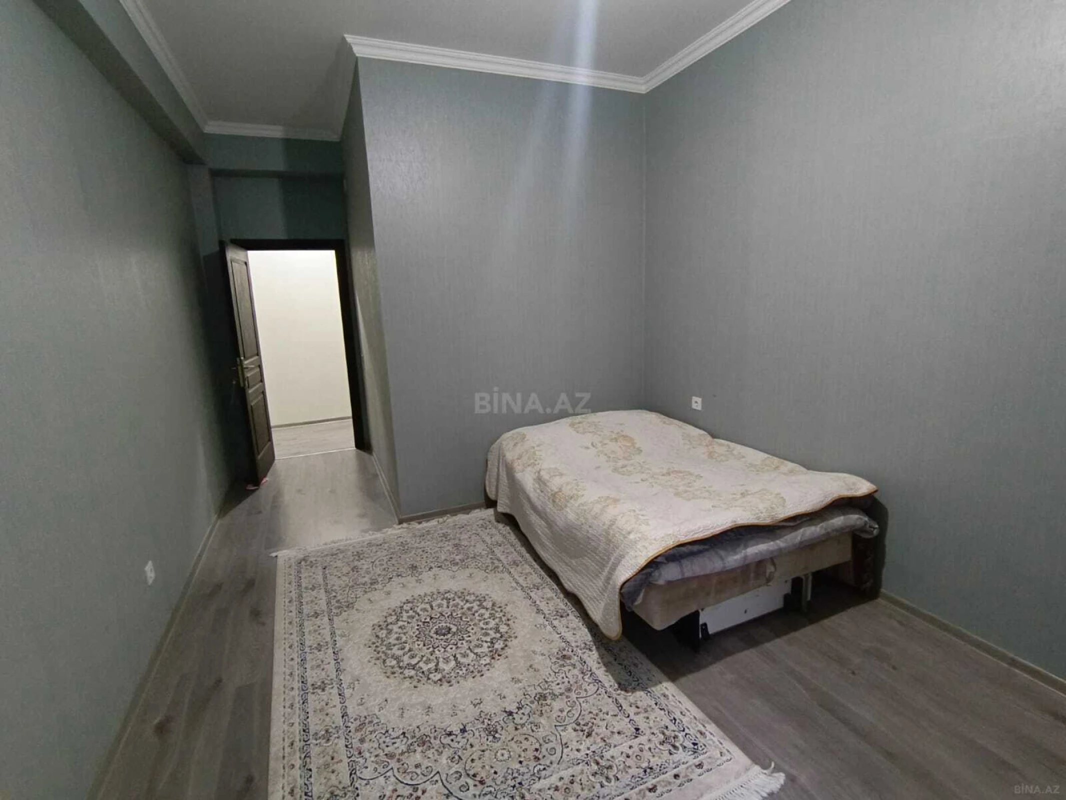 Satılır 4 otaqlı mənzil 100 m²