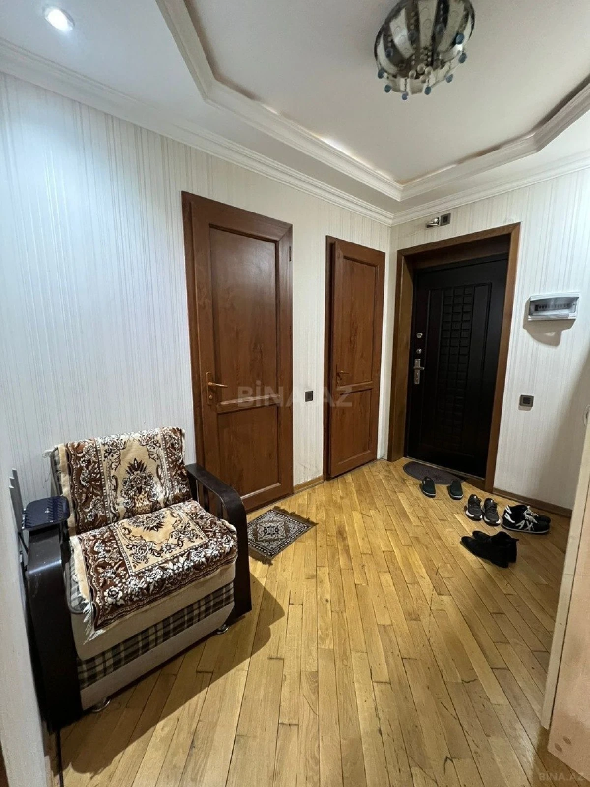 Satılır 3 otaqlı mənzil 112 m²