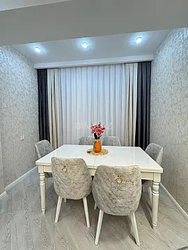 Satılır 2 otaqlı mənzil 57 m²