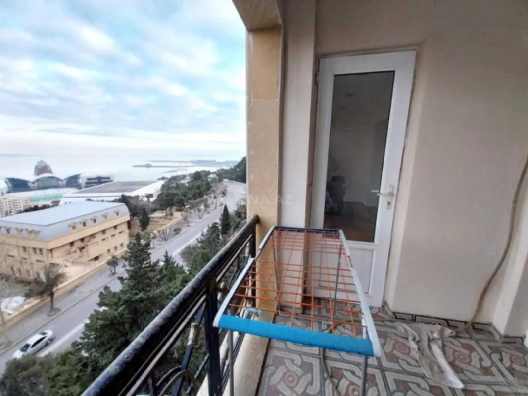 Satılır 3 otaqlı mənzil 100 m²