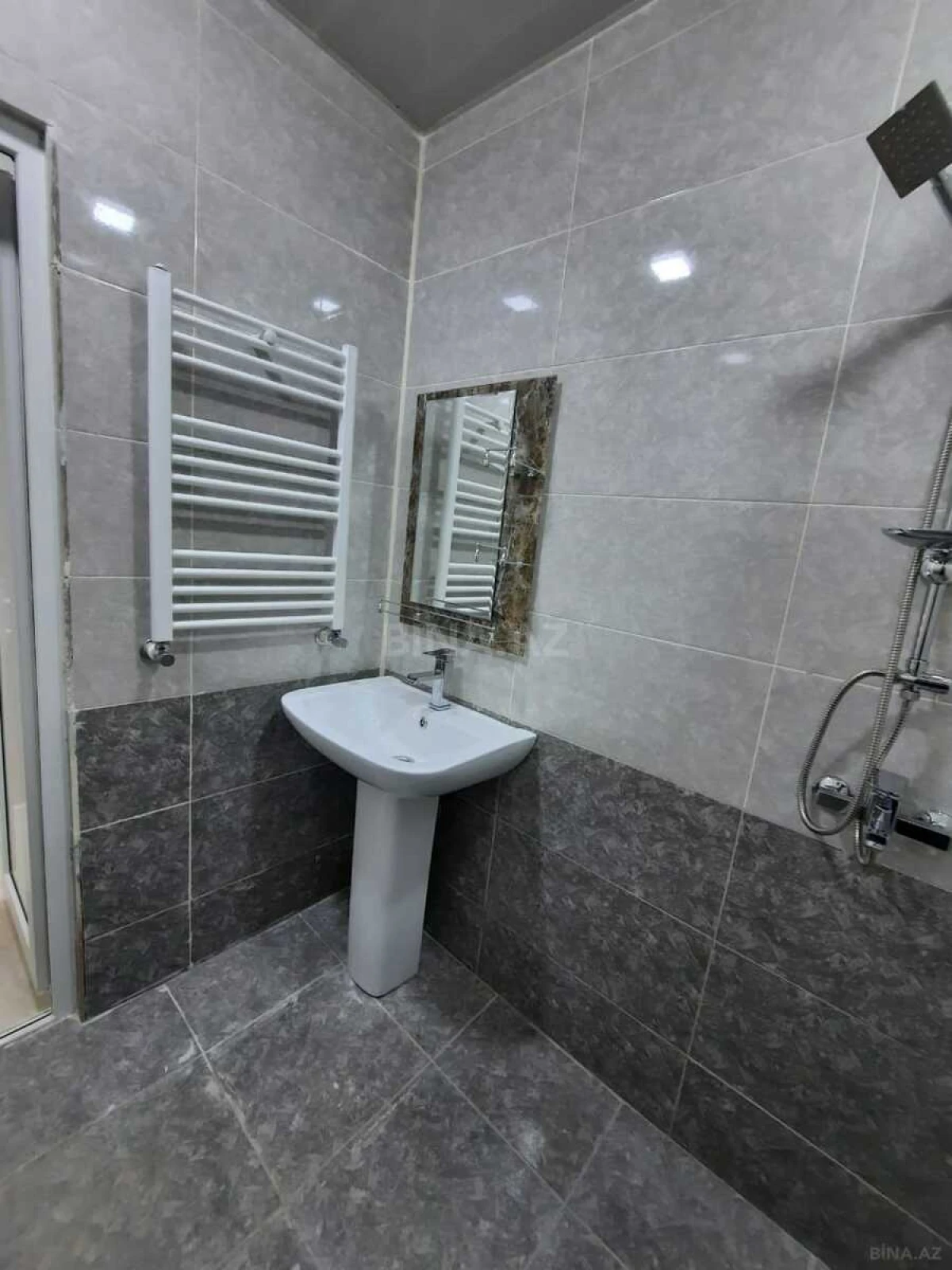 Satılır 2 otaqlı mənzil 55 m²
