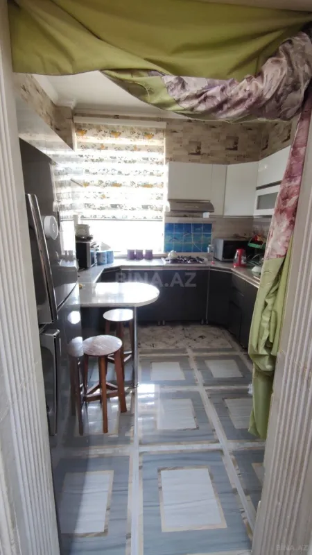 Kirayə verilir 4 otaqlı həyət evi 200 m²