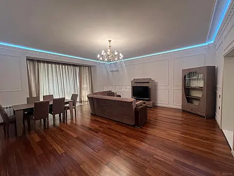 Kirayə verilir 3 otaqlı mənzil 170 m²