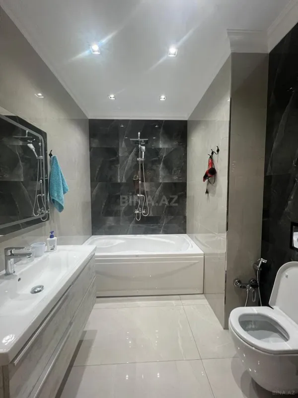 Kirayə verilir 3 otaqlı mənzil 170 m²