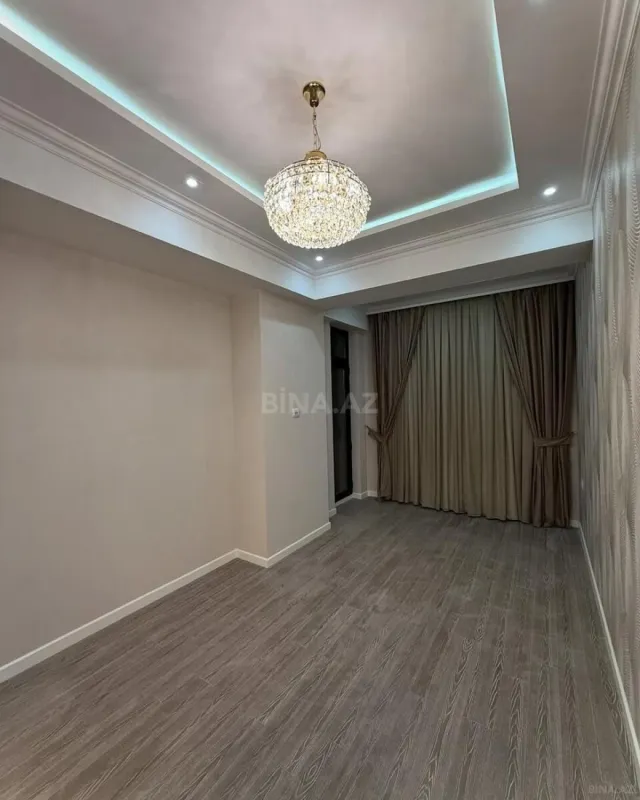 Satılır 3 otaqlı mənzil 137 m²