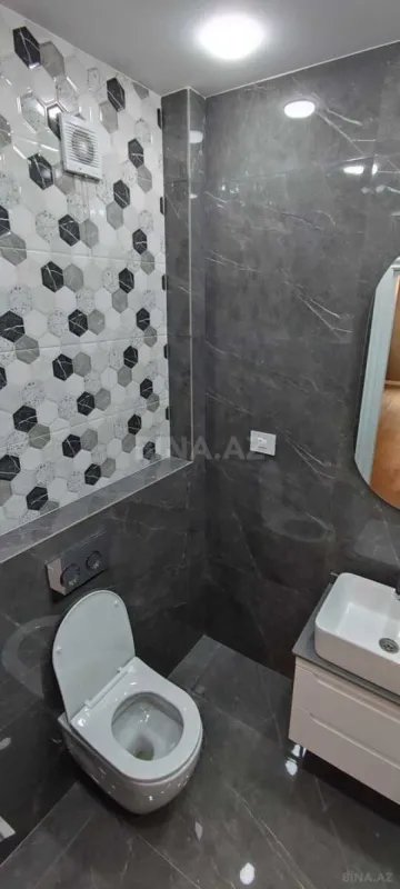 Satılır 3 otaqlı mənzil 137 m²