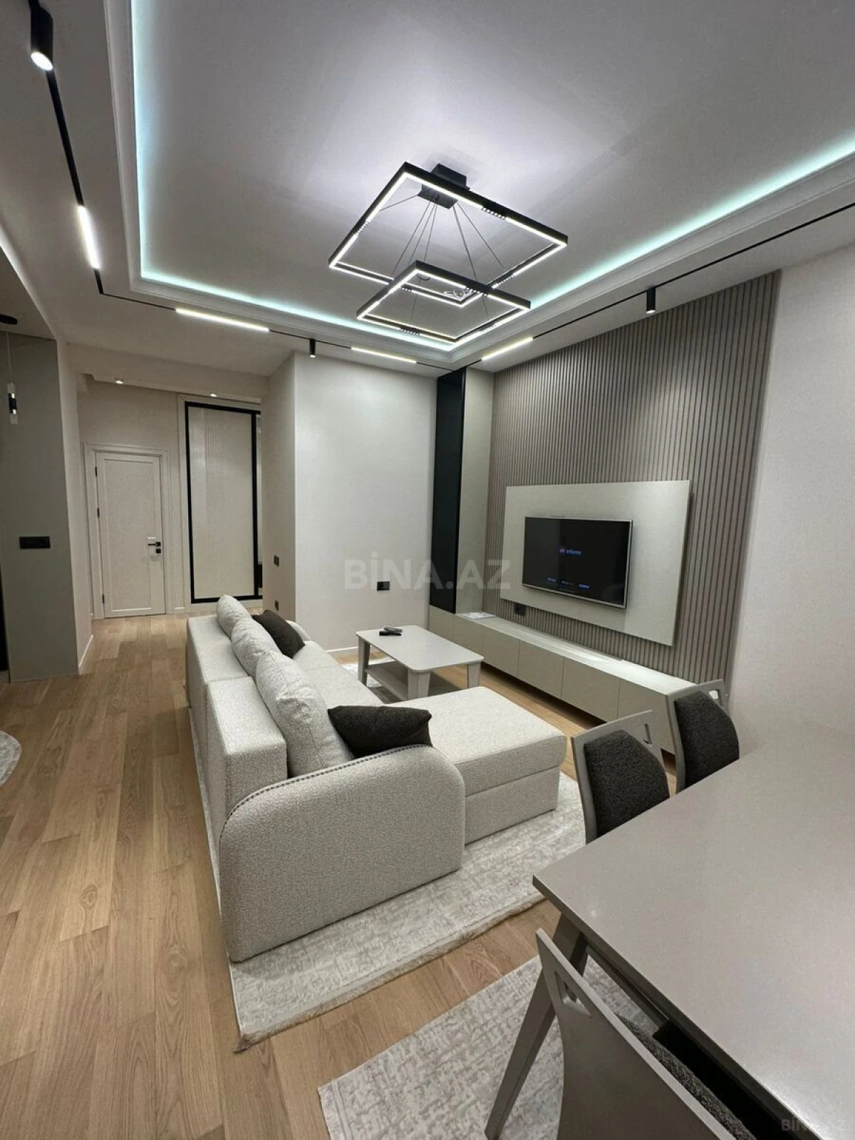 Kirayə verilir 2 otaqlı mənzil 86 m²