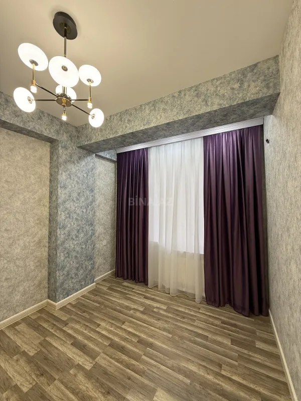Satılır 3 otaqlı mənzil 74 m²