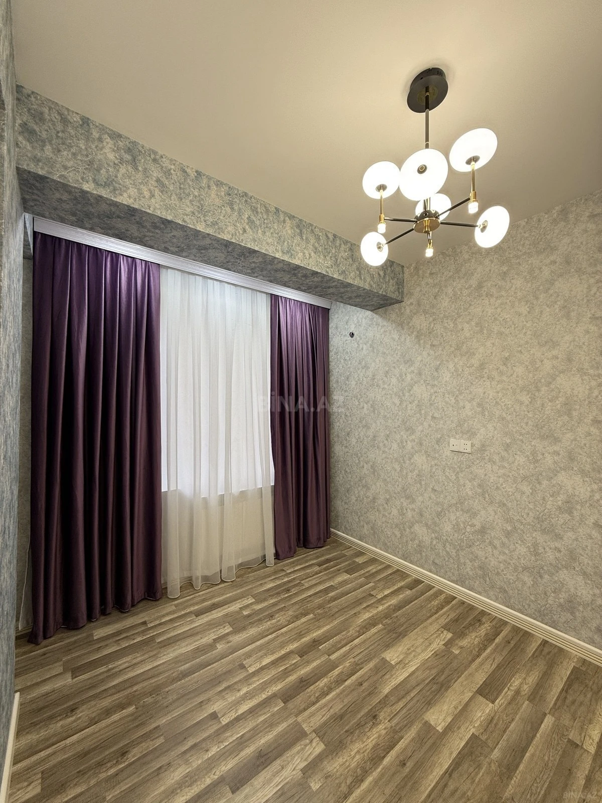 Satılır 3 otaqlı mənzil 74 m²