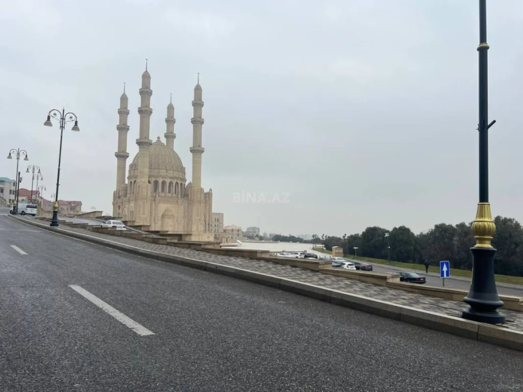 Satılır 4 otaqlı mənzil 100 m²