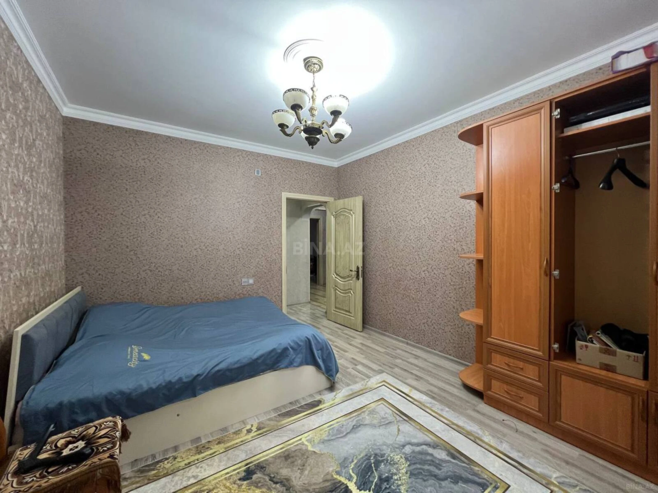 Satılır 4 otaqlı mənzil 100 m²