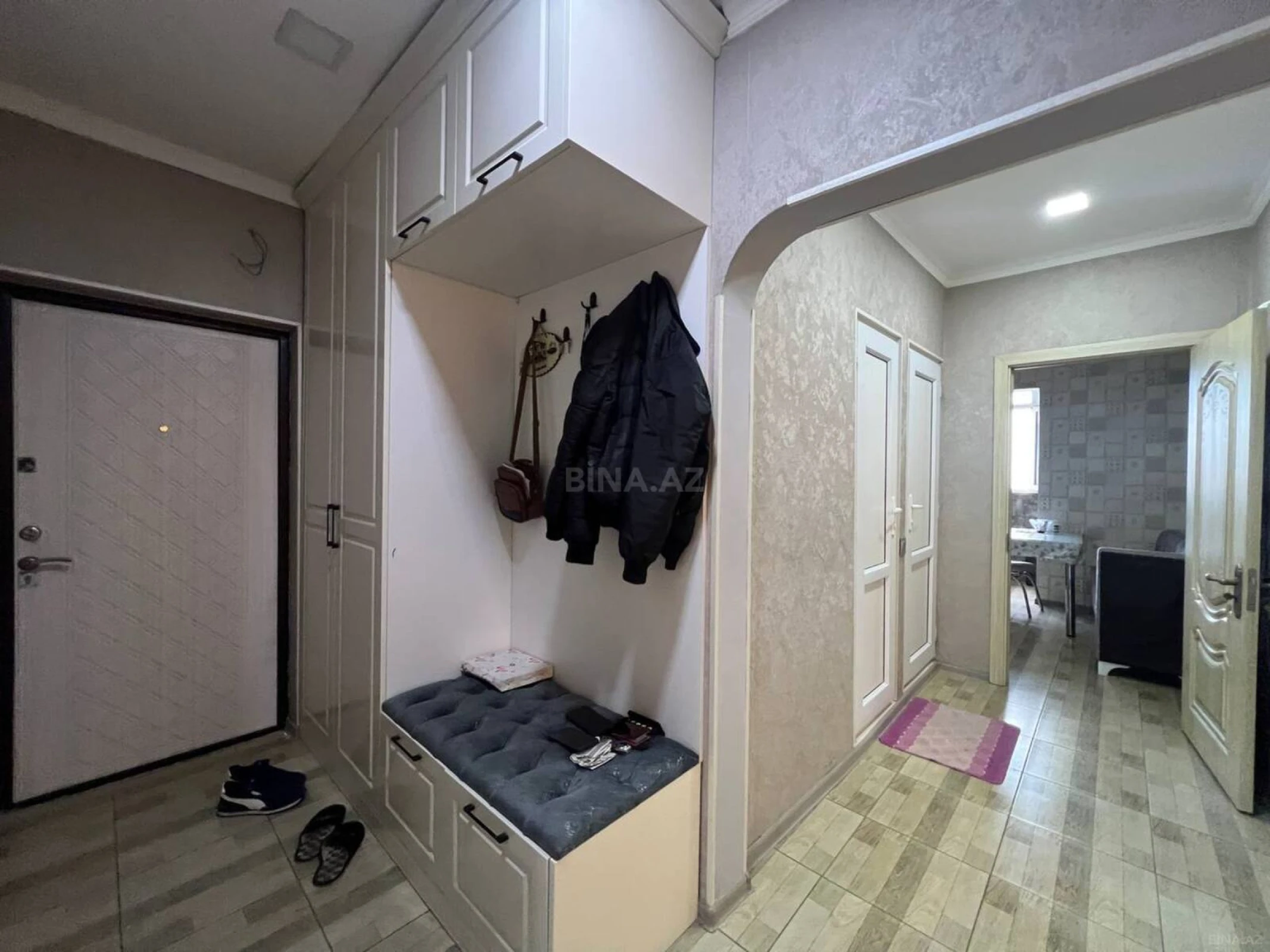 Satılır 4 otaqlı mənzil 100 m²