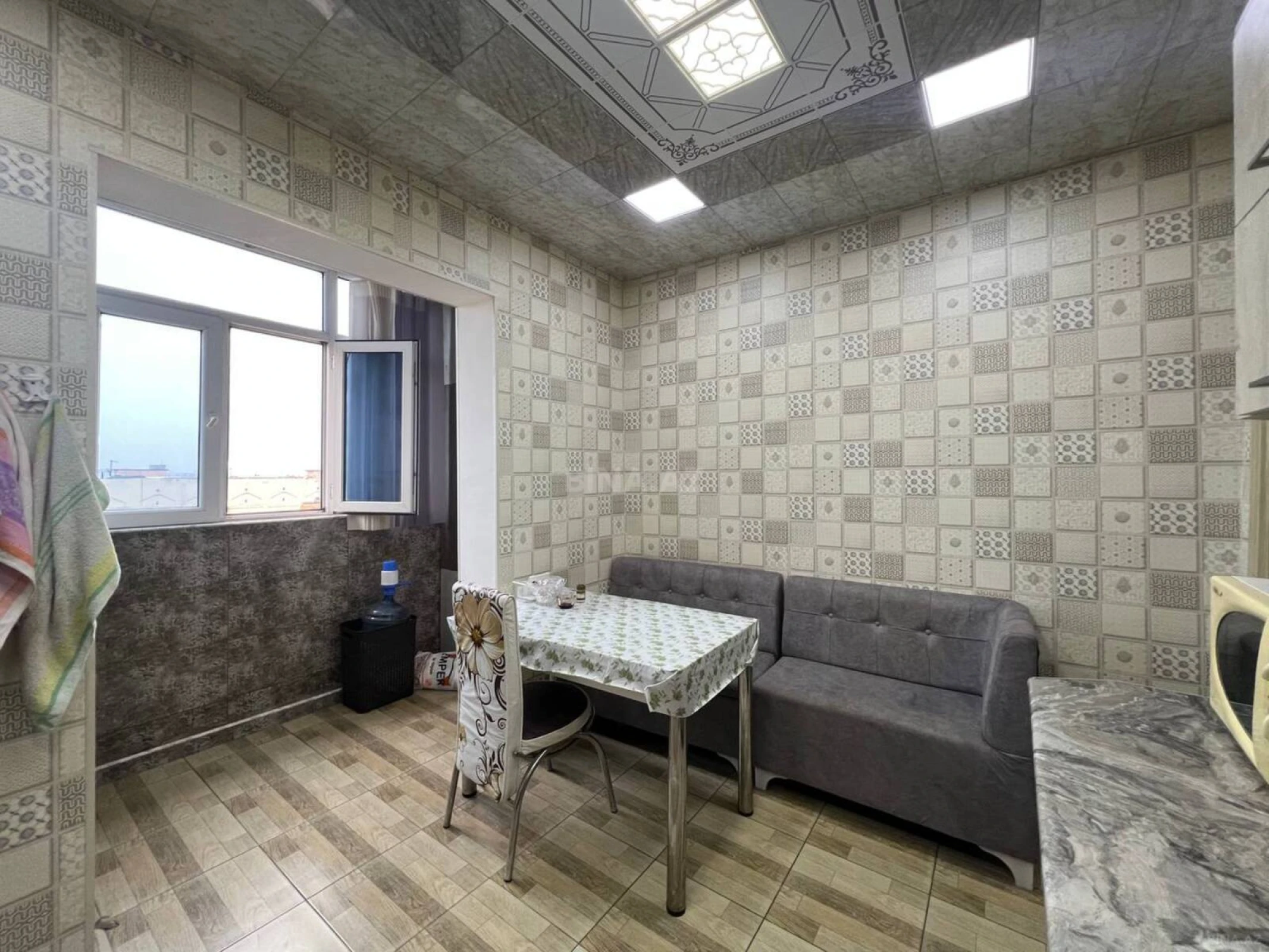 Satılır 4 otaqlı mənzil 100 m²