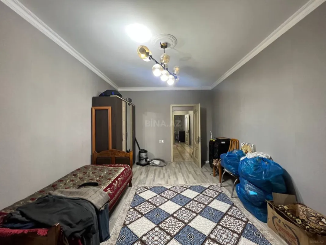 Satılır 4 otaqlı mənzil 100 m²