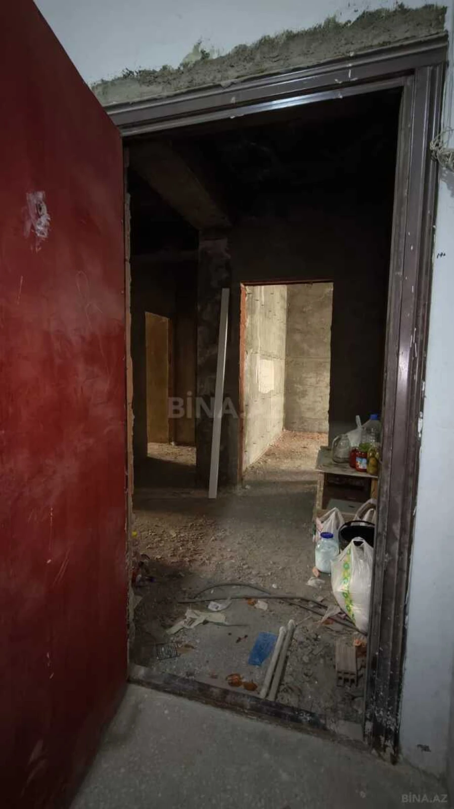 Satılır 3 otaqlı mənzil 91 m²