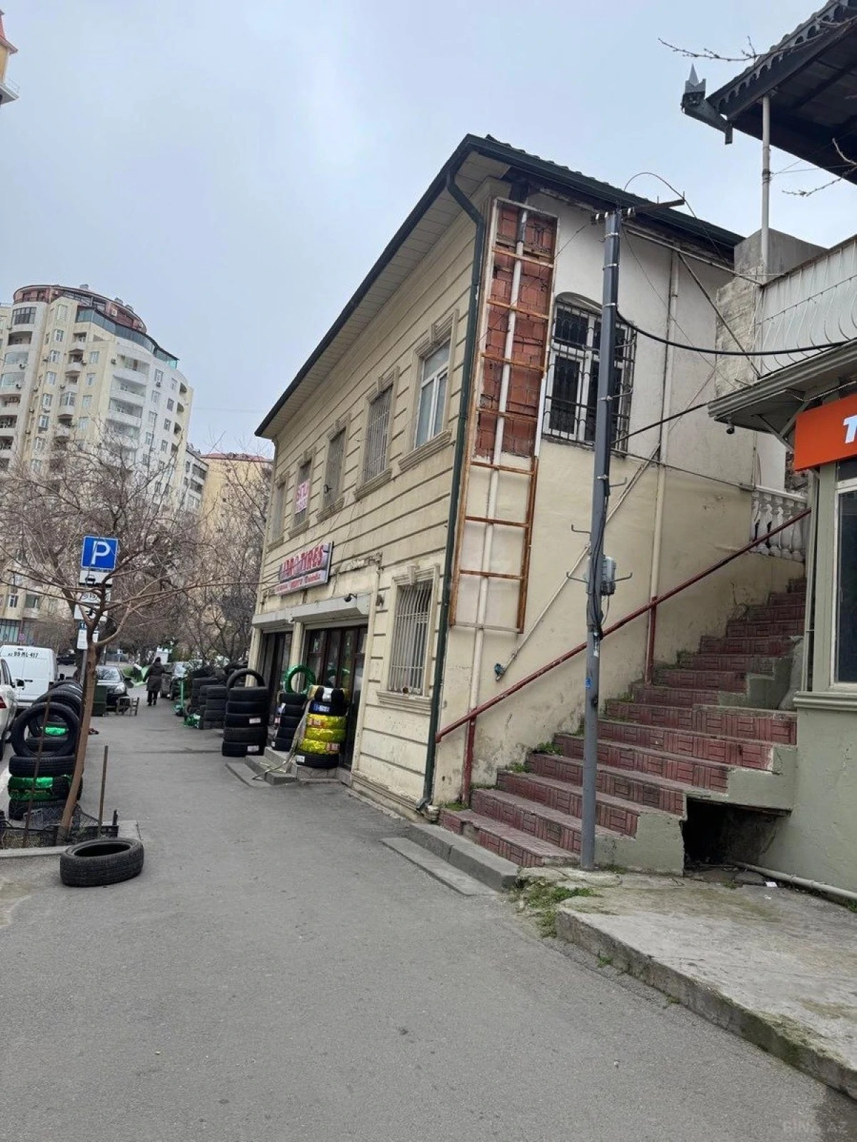 Satılır obyekt 140 m²