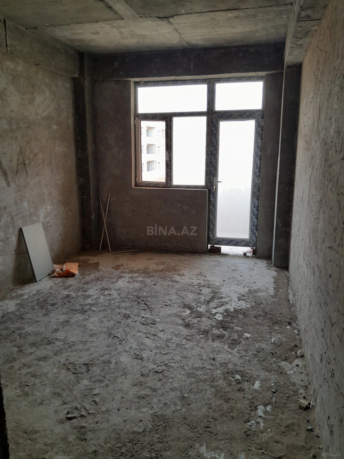 Satılır 2 otaqlı mənzil 84.7 m²
