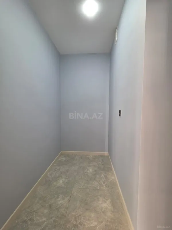 Satılır 3 otaqlı mənzil 143 m²