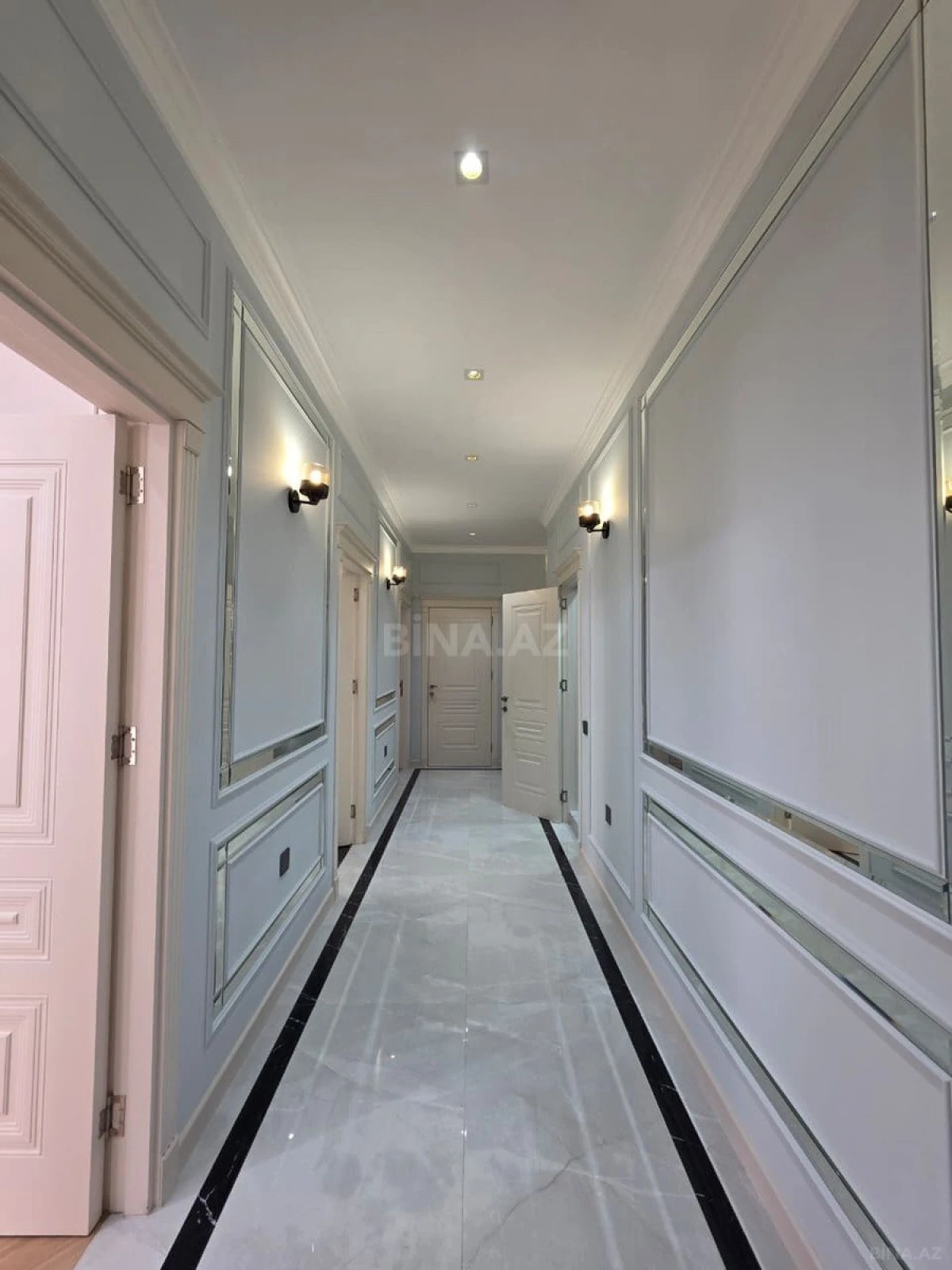 Satılır 3 otaqlı mənzil 143 m²