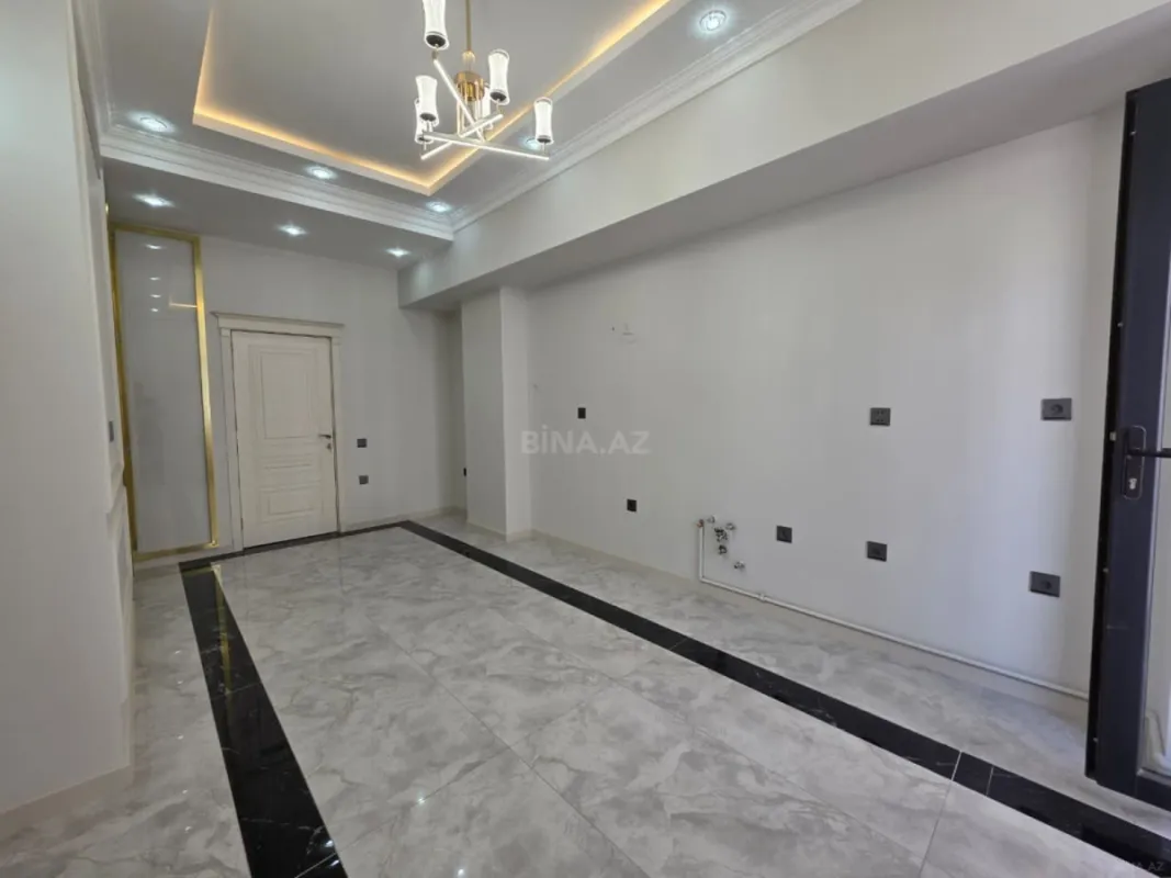 Satılır 3 otaqlı mənzil 143 m²