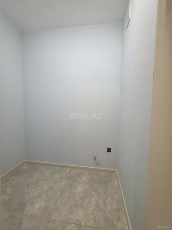 Satılır 3 otaqlı mənzil 143 m²