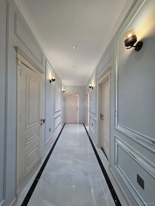 Satılır 3 otaqlı mənzil 143 m²