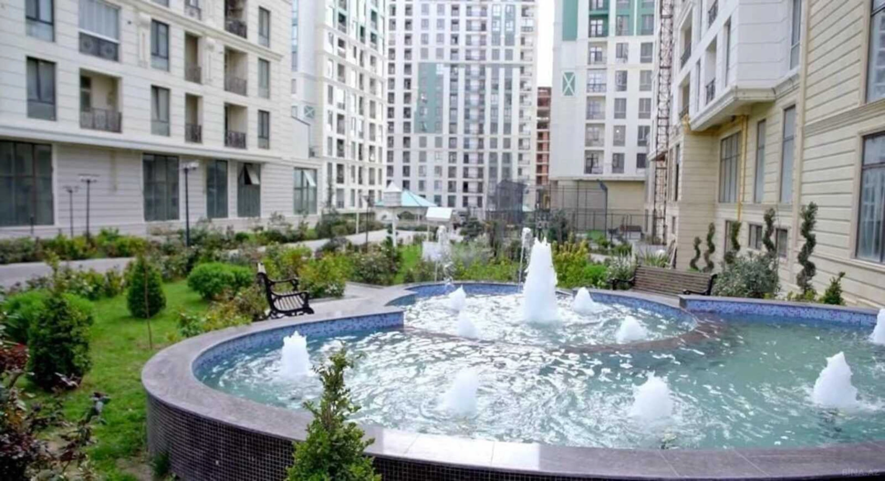 Satılır 3 otaqlı mənzil 143 m²