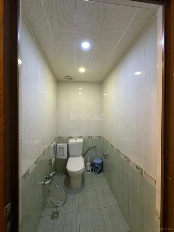 Satılır 3 otaqlı mənzil 121 m²