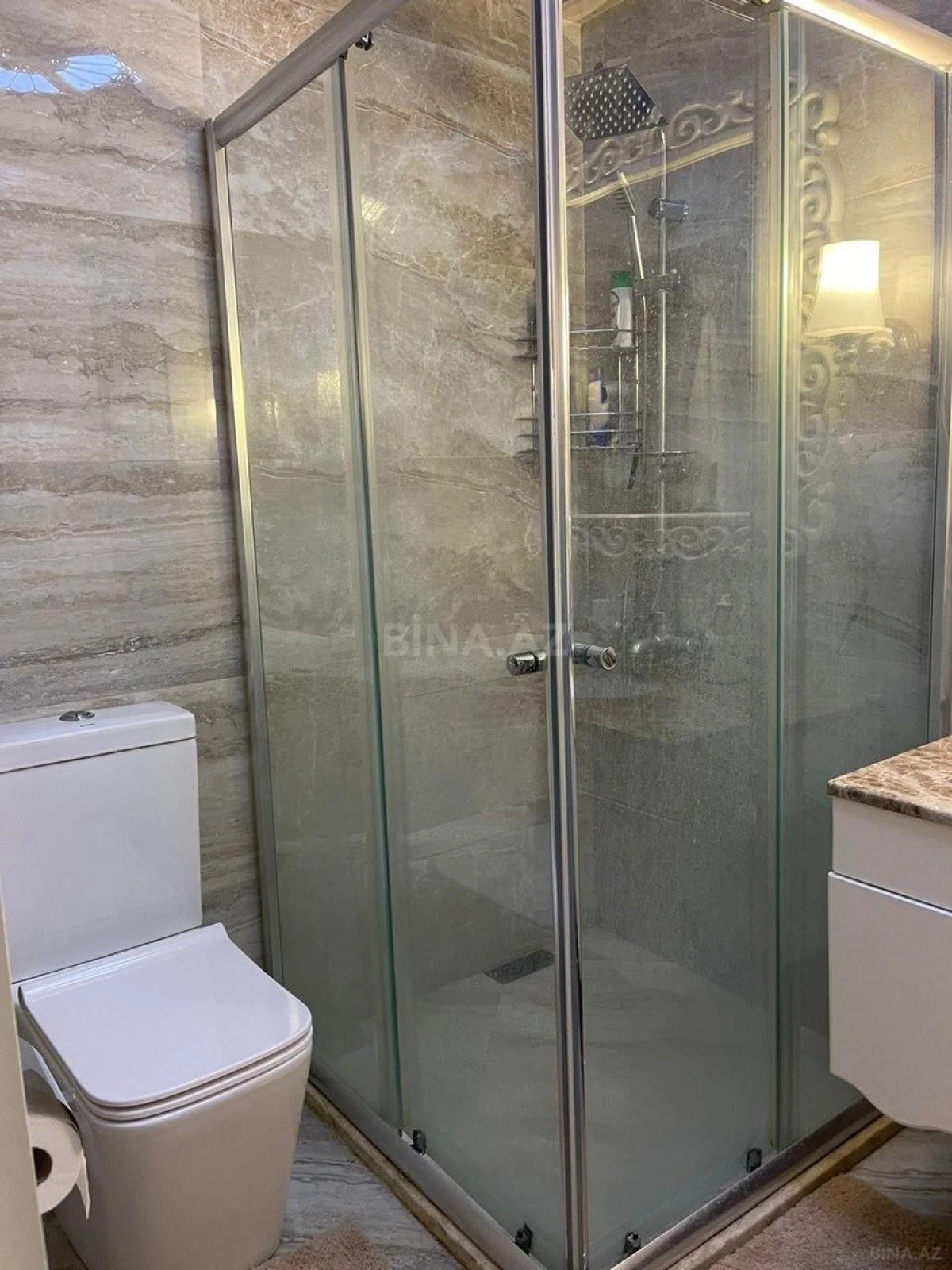 Kirayə verilir 3 otaqlı mənzil 113 m²