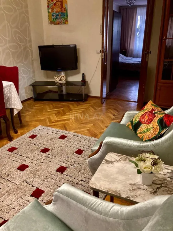 Kirayə verilir 3 otaqlı mənzil 70 m²